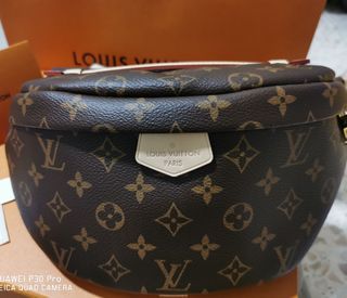 Shop Louis Vuitton Discovery Discovery bumbag pm (M46035) by EVA