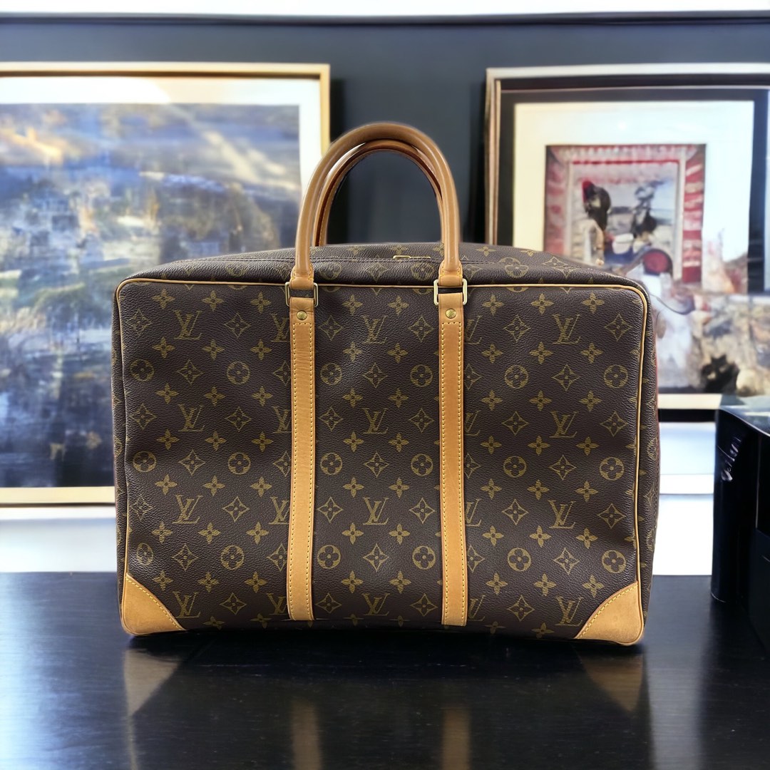 Louis Vuitton Sirius leather 45 travel bag (H-20cm/L-44cm/W-12cm), Luxury,  Bags & Wallets on Carousell