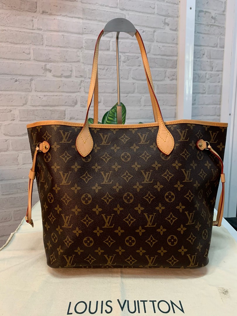LV Neverfull World Tour MM, Luxury, Bags & Wallets on Carousell