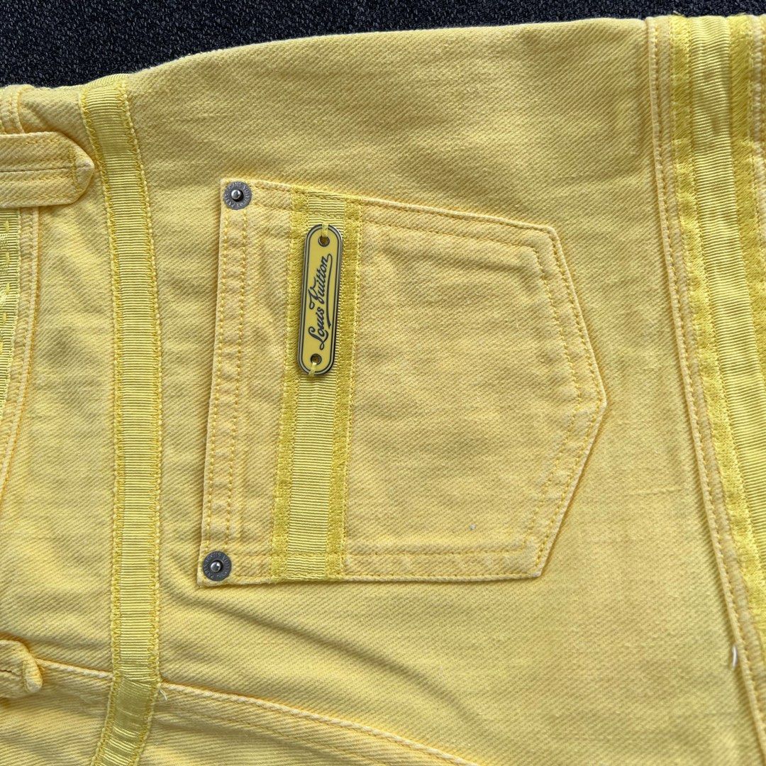 Louis Vuitton - Authenticated Short - Denim - Jeans Yellow Plain for Women, Very Good Condition