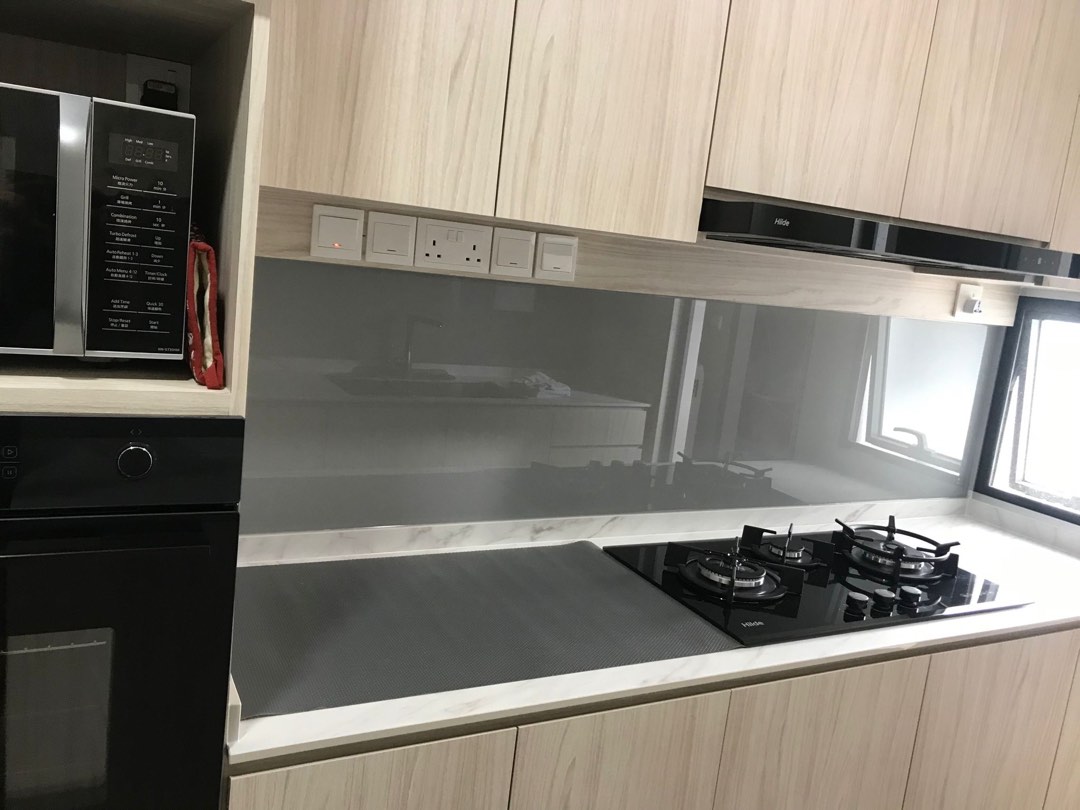 Main for glass and mirror supply and install, Home Services