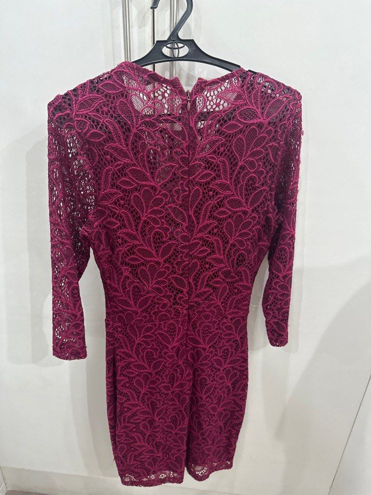 Miss Selfridge Lace Dress (Category: Dresses) located in San Juan City. Submitted by closetkeepers (Listing ID 1249485507, Image 2). Description: .