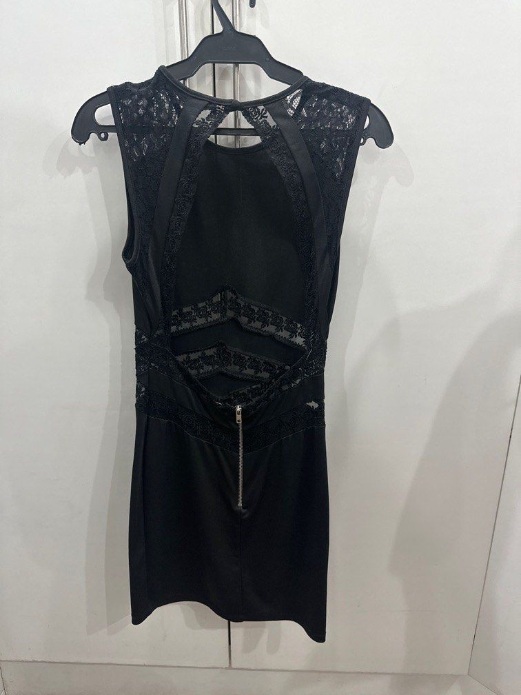 Miss Selfridge Lace Open Back Dress (Category: Dresses) located in San Juan City. Submitted by closetkeepers (Listing ID 1249485919, Image 3). Description: .