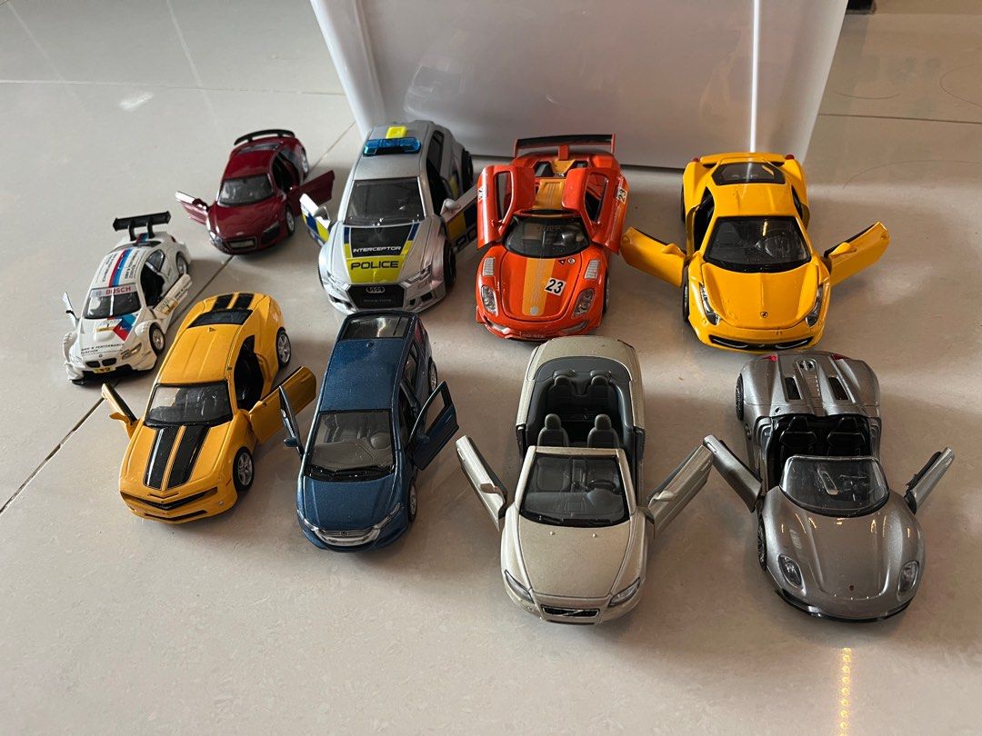 Medium shop toy cars