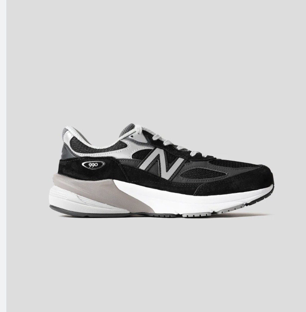 New balance w990bk6 b楦頭22.5cm, 她的時尚, 鞋, 運動鞋在旋轉拍賣