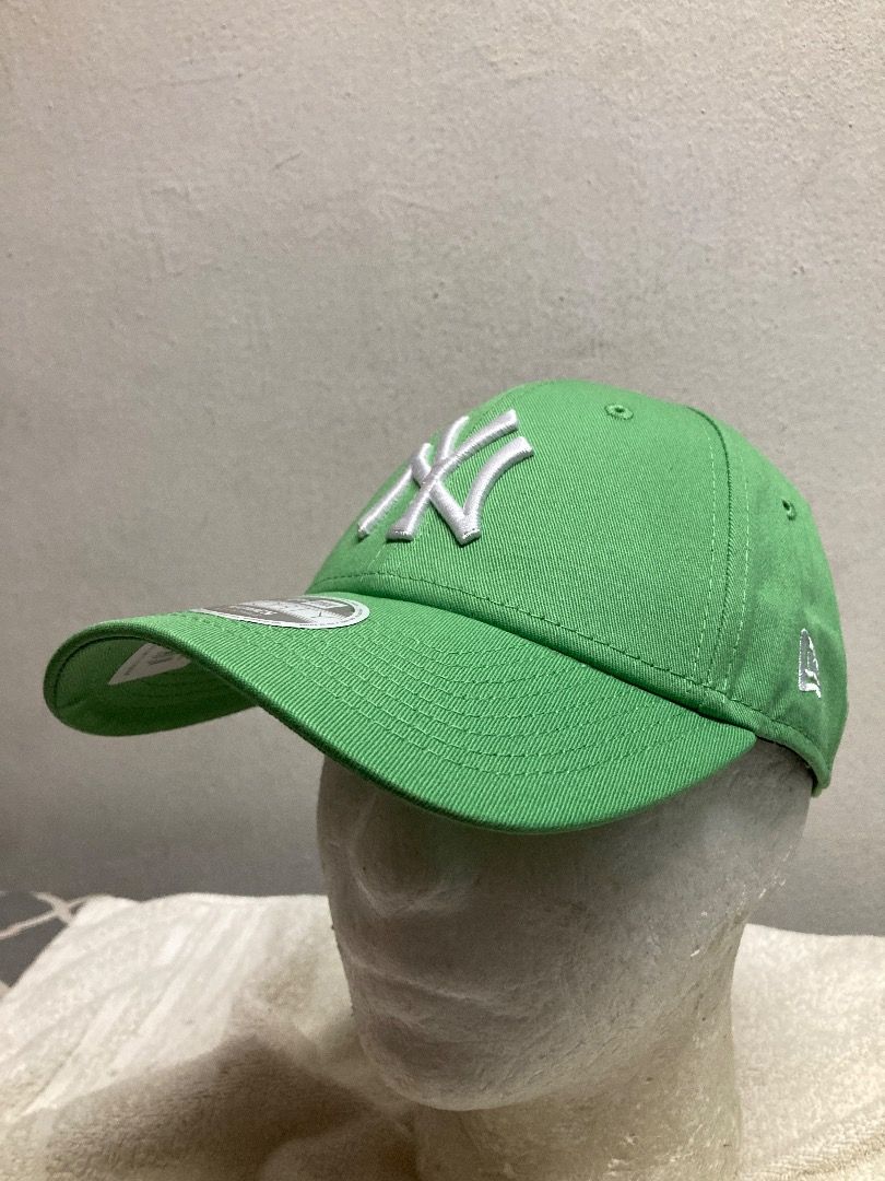 NEW ERA 9FORTY WOMEN MLB NEW YORK YANKEES MINI CORD GREEN CAP