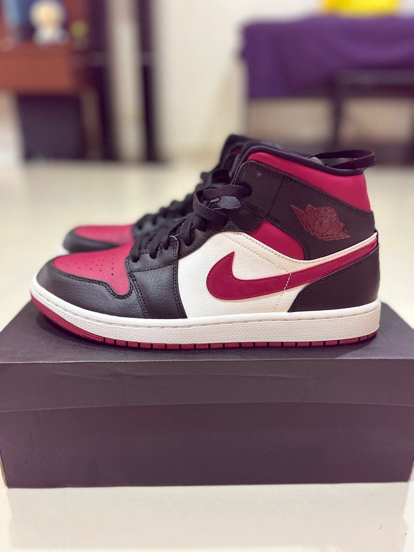 Nike air jordan 1 retro mid bred toe black noble red white outlet