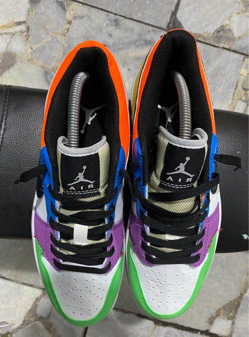 j1 low multi color