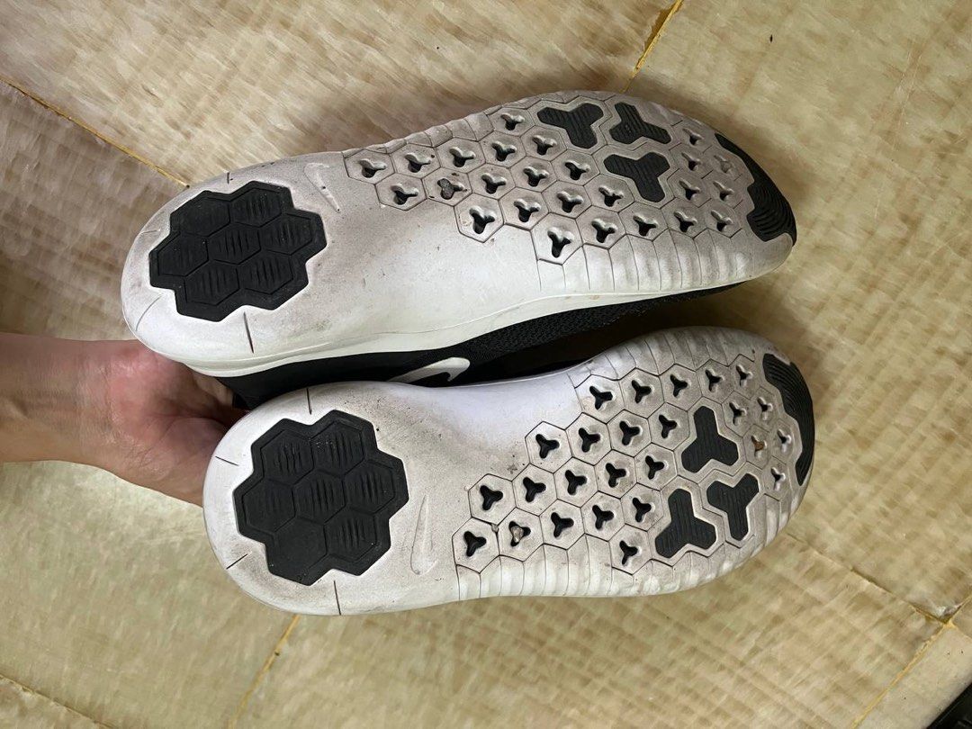 Nike free rocks deals in sole