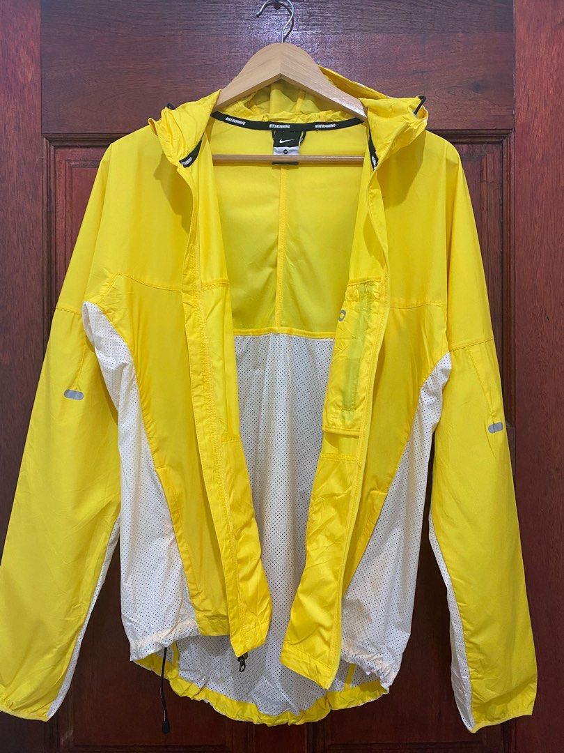 Nike vaporwave jacket yellow on sale