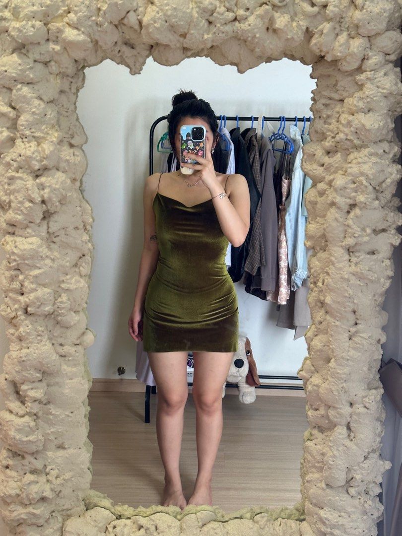 Green velvet strapless dress sale