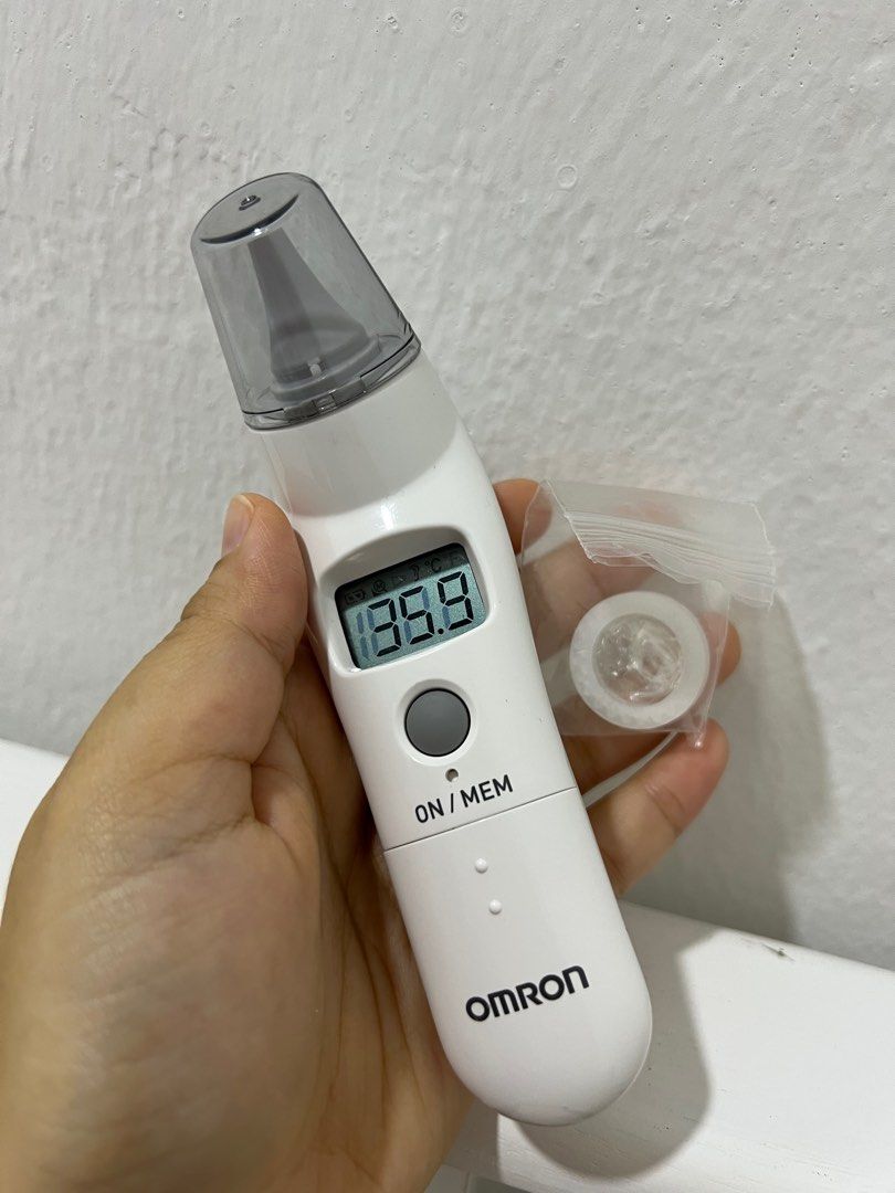 OMRON ear thermometer TH839S medical grade , Health & Nutrition
