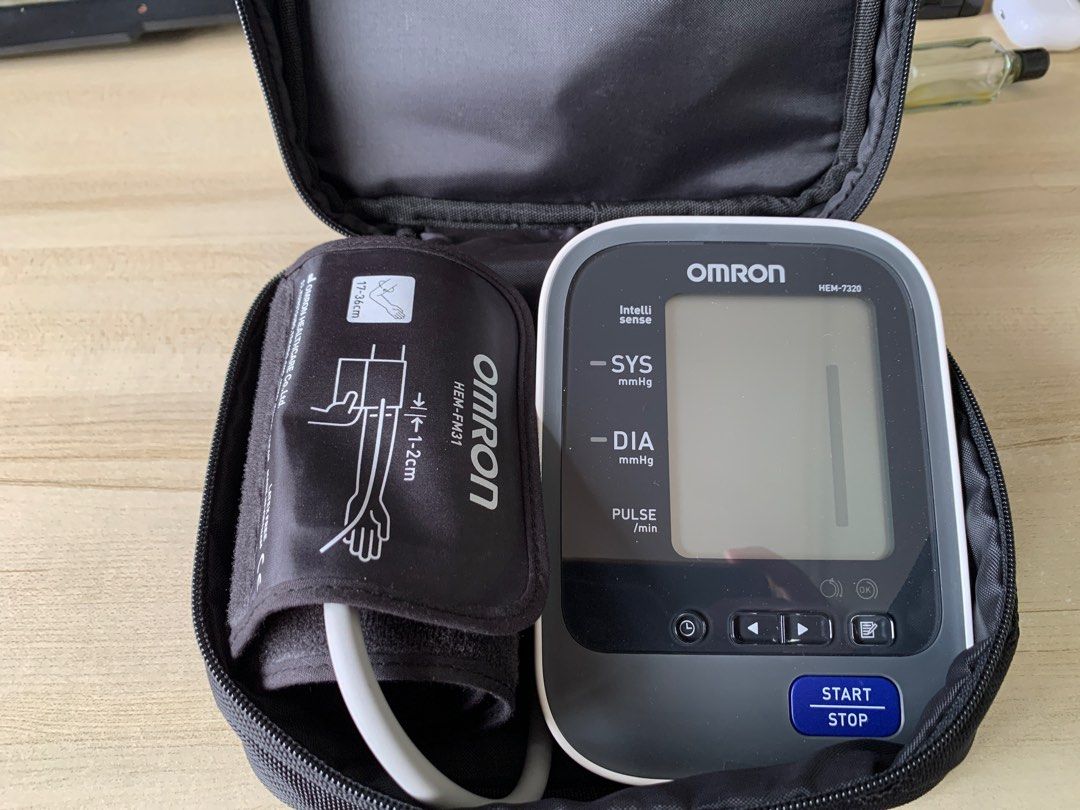 Omron HEM7320 Intellisense UltraPremium Upper Arm Blood Pressure