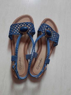 (Category: ) located in . Submitted by call_it_preloved (Listing ID 1249468882, Image 1). Description: .