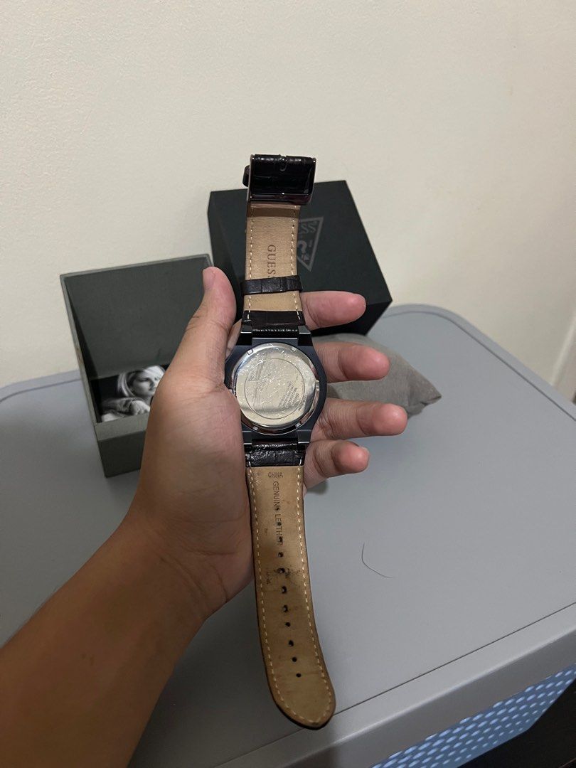 Original Guess men s watch w0674g5 Men s Fashion Watches