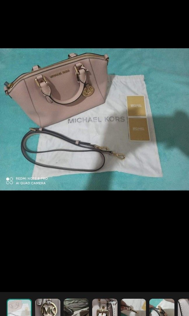 Stylish Michael Kors Vanilla Bag with Matching Wallet