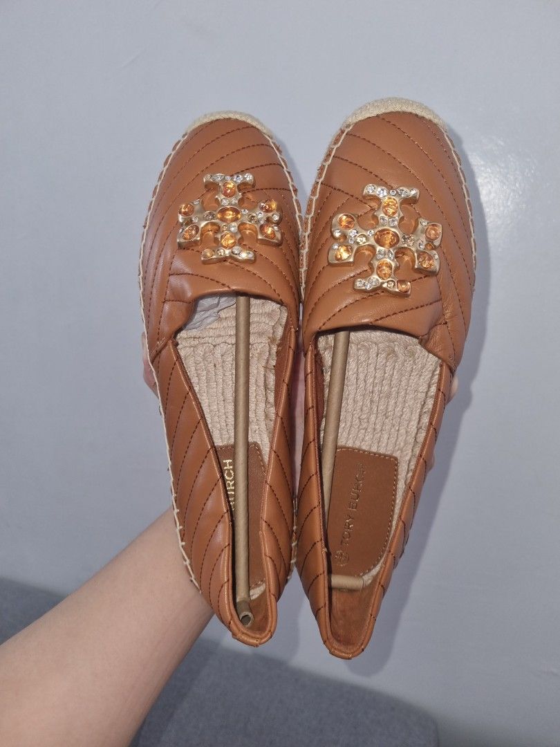 Original and Never been used Tory Burch Shoes Flats Women s