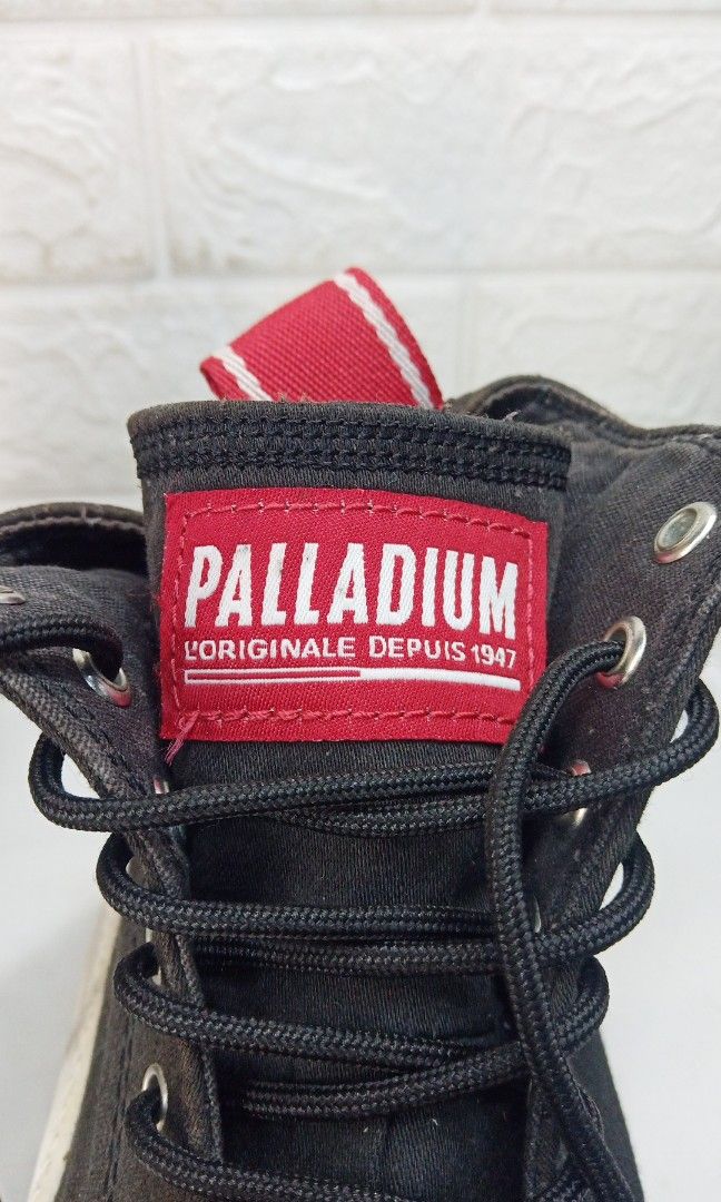 Palladium Pallakix Hi, Sports Equipment, Hiking & Camping on Carousell