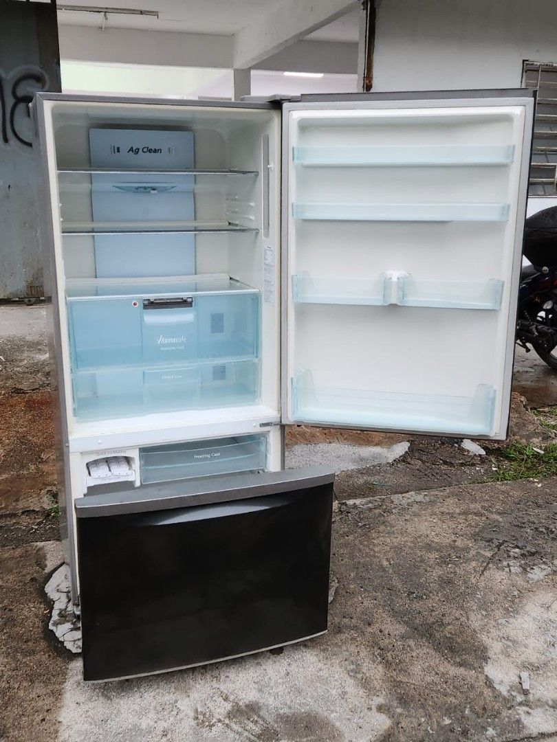 Panasonic refrigerator 551 Liter, TV & Home Appliances, Kitchen