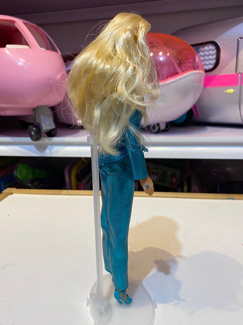 Platinum Blonde Barbie Doll - Barbie Fashionistas Doll with Long Blue ...