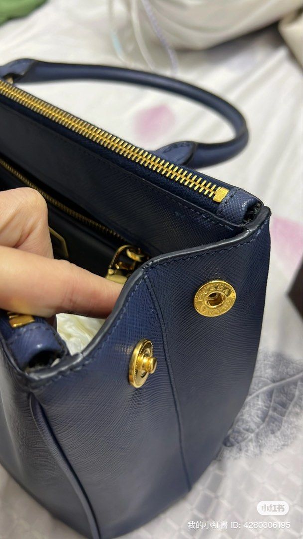 Sell prada bag sale