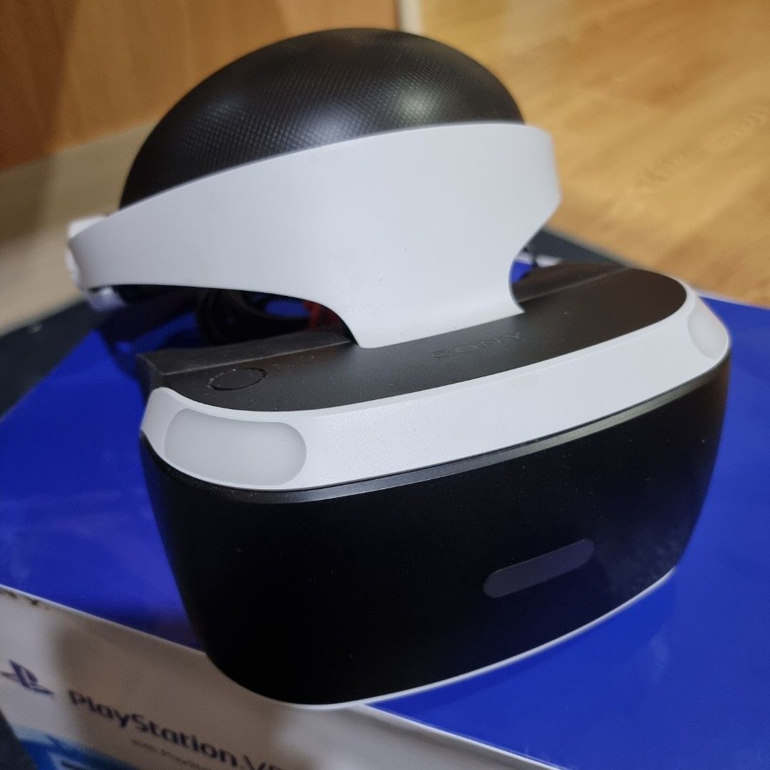 PSVR v2 Set with 3 games. Sell or swap Nintendo Switch