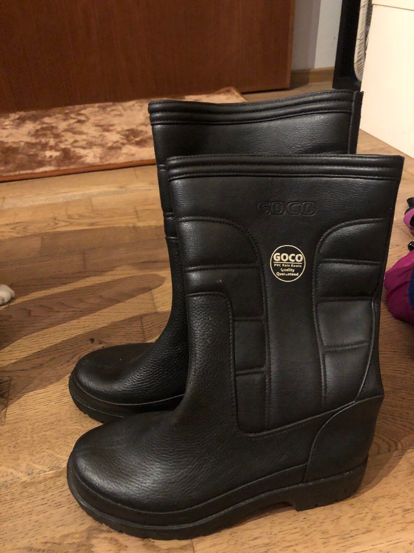 Size 8 online rain boots