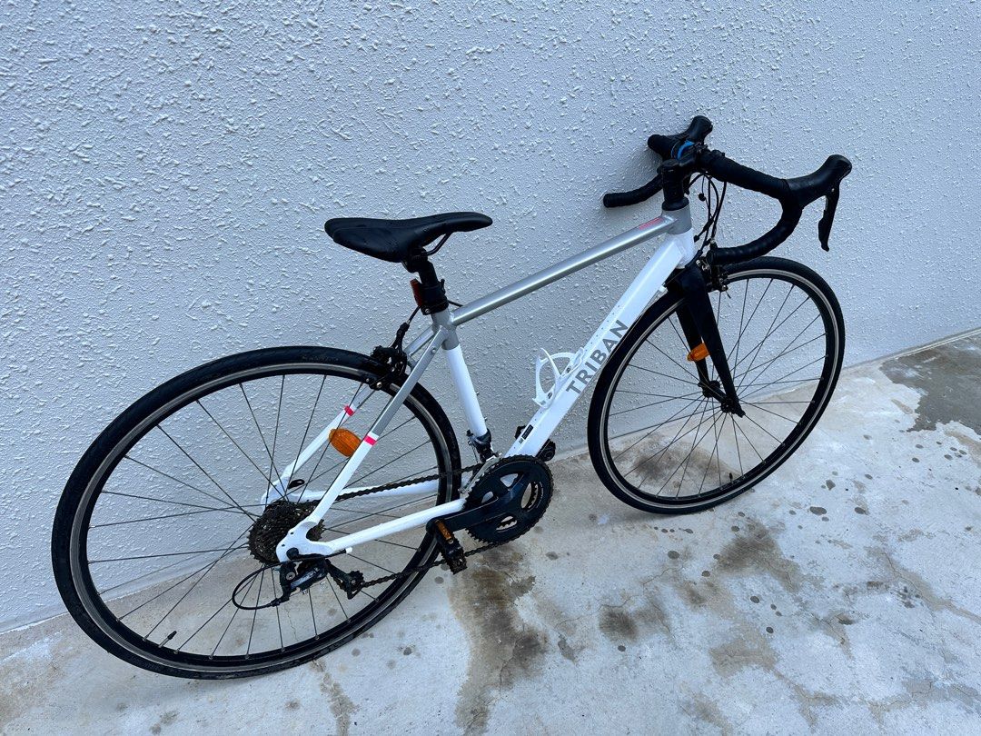 Triban regular women's road bike 2025