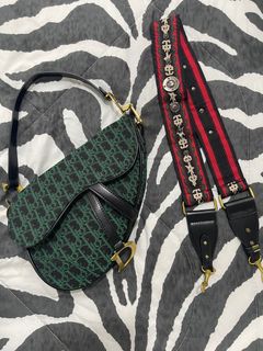 (Category: ) located in . Submitted by belikemepreloved (Listing ID 1249504826, Image 1). Description: .