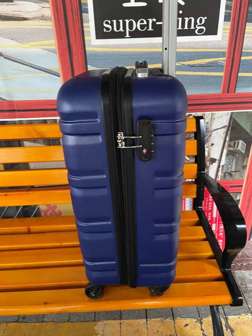 Samsonite 55 x 35 x 25 clearance