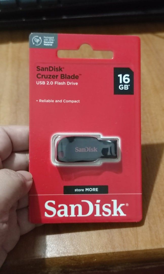 Sandisk Cruzer Blade 16gb (Category: Hard Disks & Thumbdrives) located in Manila. Submitted by famph (Listing ID 1249562672, Image 1). Description: Brand new.