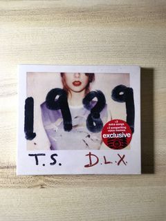 SEALED: TAYLOR SWIFT- 1989 DELUXE VERSION TARGET EXCLUSIVE CD ALBUM WITH OFFICIAL POLAROID PHOTOS (NOT VINYL LP PLAKA)