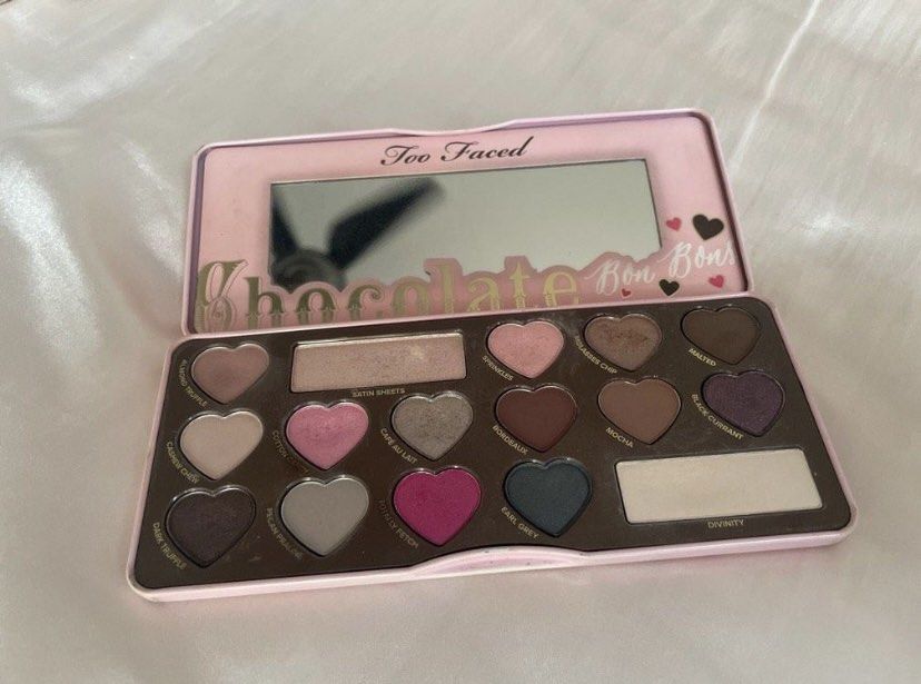 SEPHORA TOO FACED CHOCOLATE BON BONS PALETTE Beauty Personal
