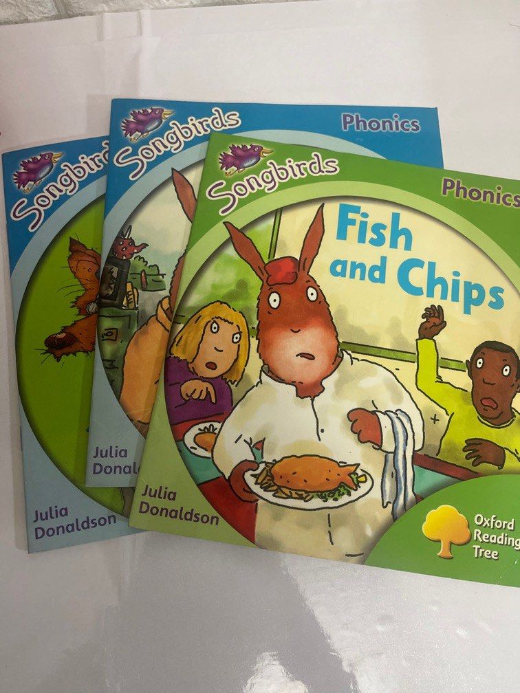Set of books (Category: Storybooks) located in Valenzuela. Submitted by lilhandsome (Listing ID 1249542918, Image 1). Description: Almost new! .
