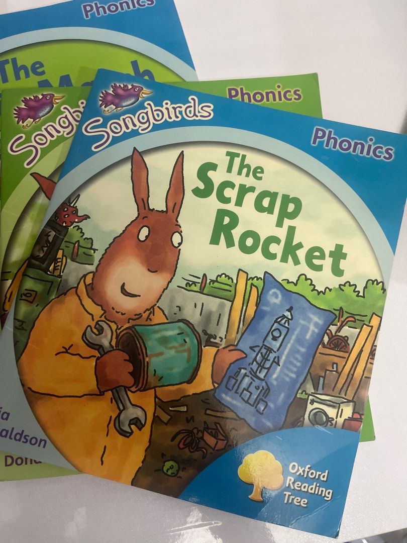 Set of books (Category: Storybooks) located in Valenzuela. Submitted by lilhandsome (Listing ID 1249542918, Image 2). Description: Almost new! .