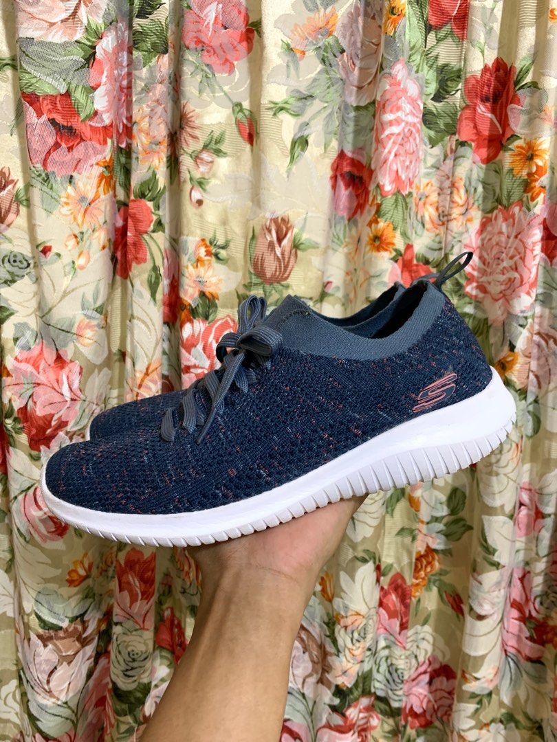Skechers Ultra Flex Happy Days Fesyen Wanita Sepatu di Carousell