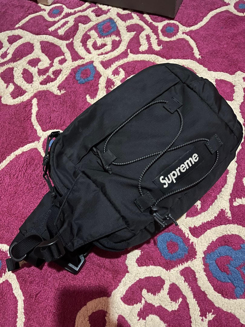 Fake on sale supreme pouch