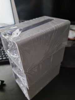 Tissue box holder