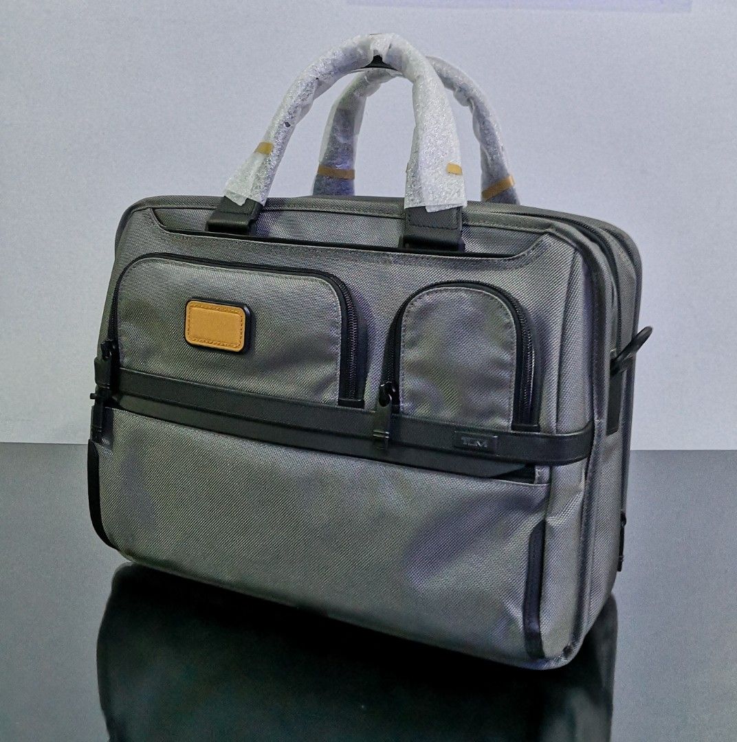 Tumi alpha deals 3 organizer brief