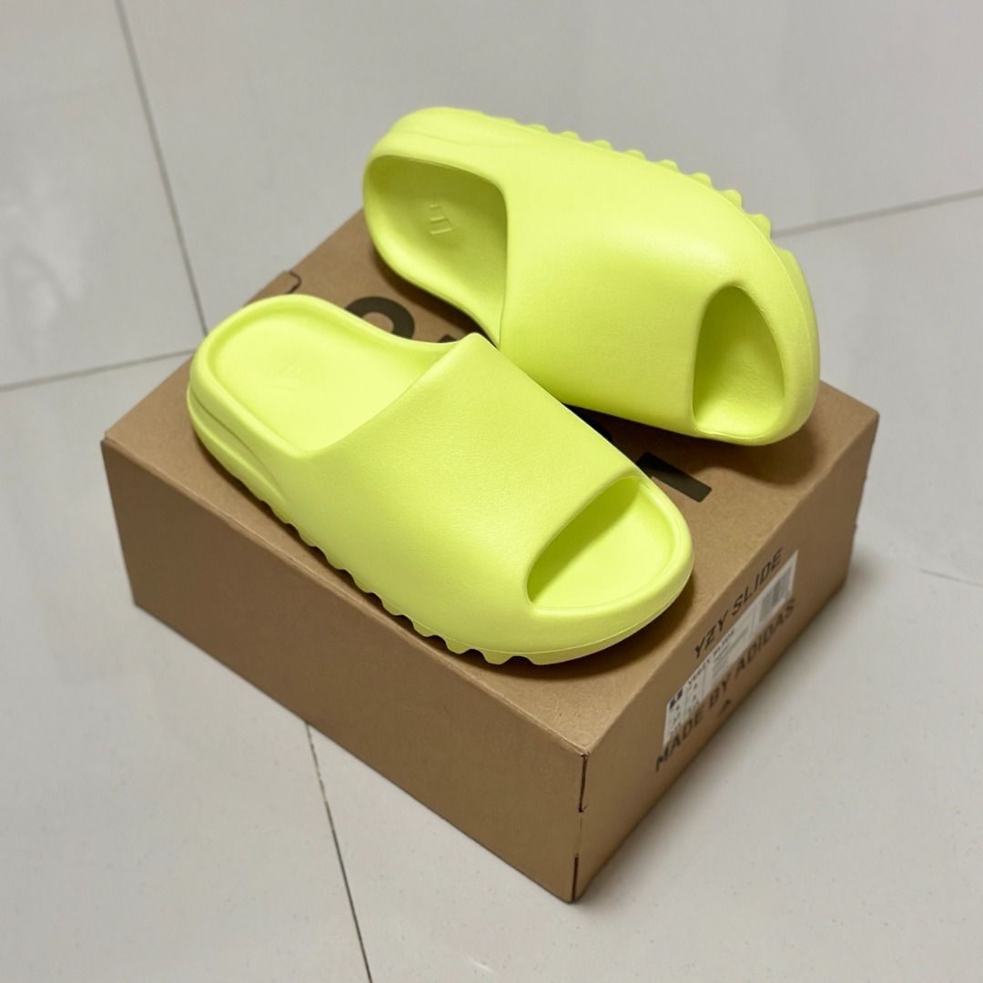 Green yeezy shop slippers