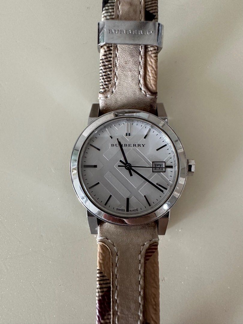 Burberry reloj top zara