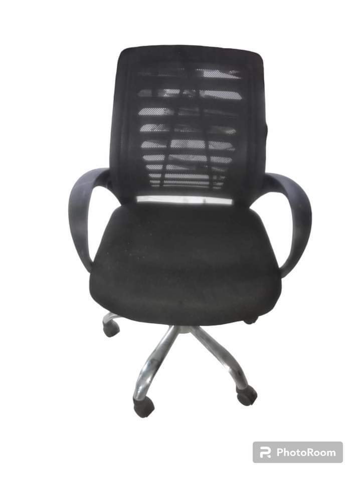 USED OFFICE CHAIR FOR SALE, Furniture & Home Living, Office Furniture ...