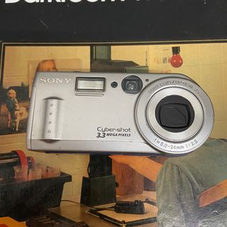 Vintage Sony CyberShot Camera CCD