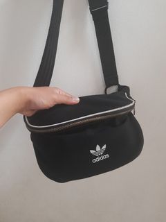 (Kategori: ) berada di . Dikirim oleh riri.caro2021 (ID iklan 1249465117, Gambar 1). Deskripsi: .