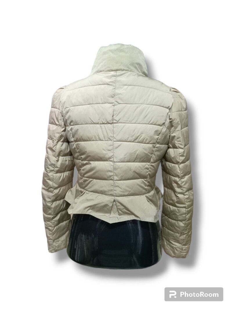 Tahari zoey ruffle hem puffer jacket hotsell
