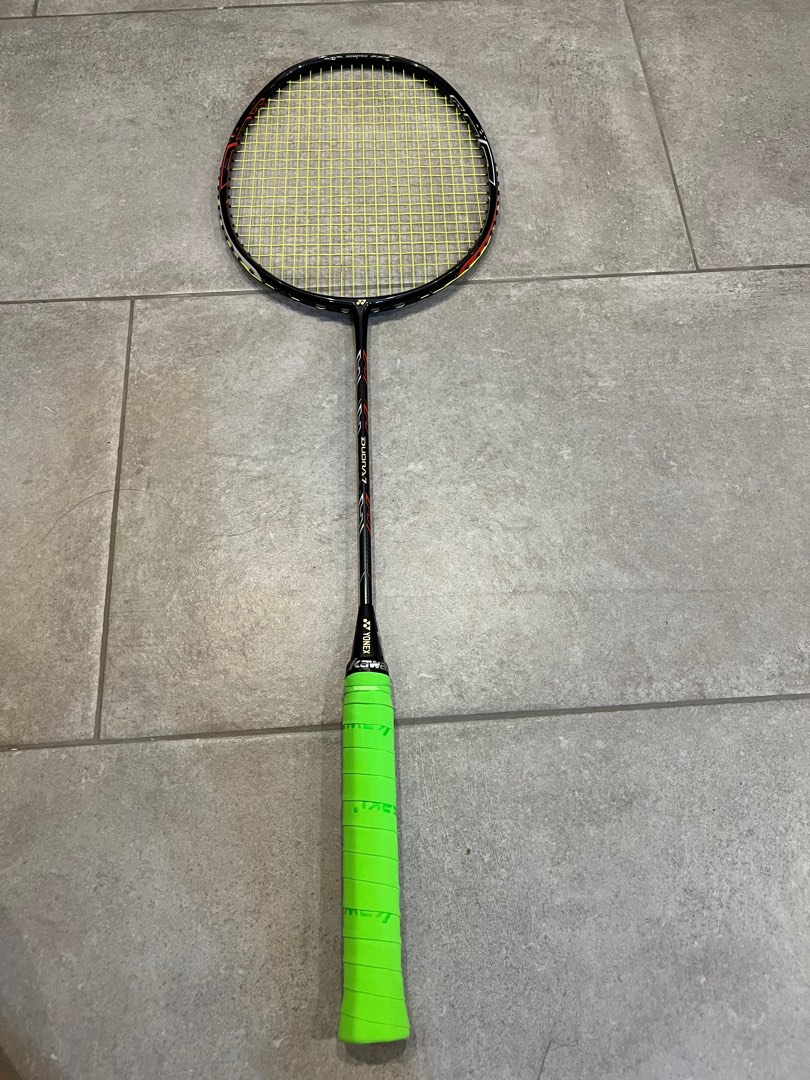 YONEX バドミントンラケット DUORA7 レッド 試打ラケット 美品 