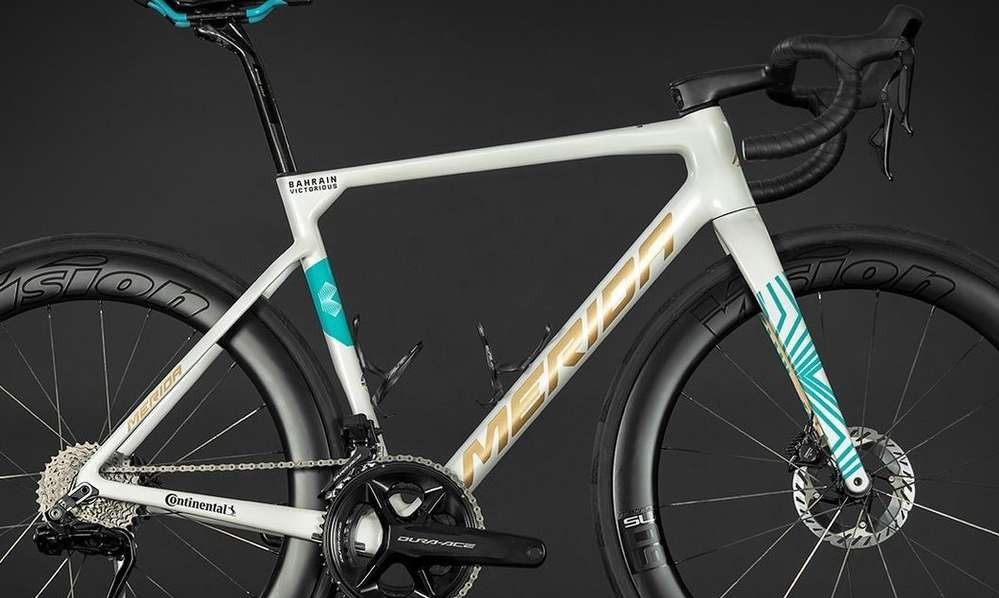Team Bahrain Victorious Scultura Team 全新2023頂級MERIDA