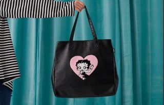 絕版 二手 Lazy oaf x Betty Boop 倫敦品牌 黑色 愛心 軟漆皮 貝蒂聯名 托特包 大包包 肩背包 人造皮