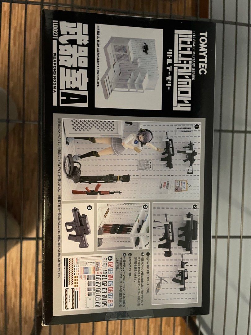 TOMYTEC Little Armory MP5K Modellbausatz – Maßstab 1:12, Kunststoff-Modell Zum Zusammenbauen