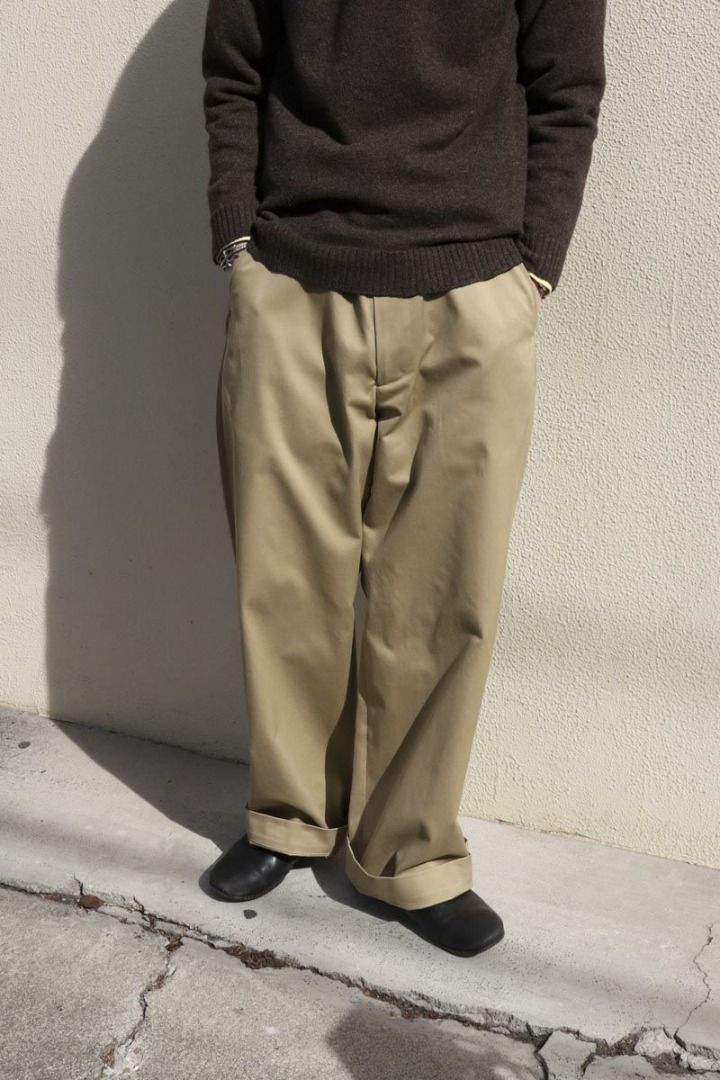 universalproducts no tuck wide chino - パンツ